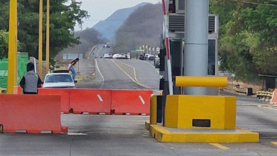 Se enfrentan autoridades con civiles armados por la México 15 en el Limón de Los Ramos, Culiacán Se enfrentan autoridades con civiles armados por la México 15 en el Limón de Los Ramos, Culiacán