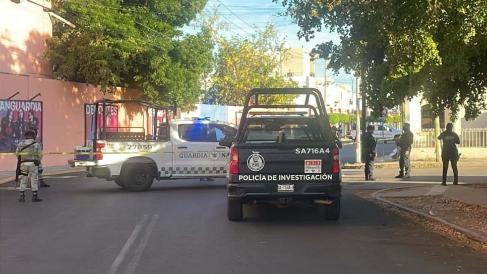 Encuentran cuerpo sin cabeza a un costado de un colegio en el fraccionamiento La Campiña, en Culiacán Encuentran cuerpo sin cabeza a un costado de un colegio en el fraccionamiento La Campiña, en Culiacán