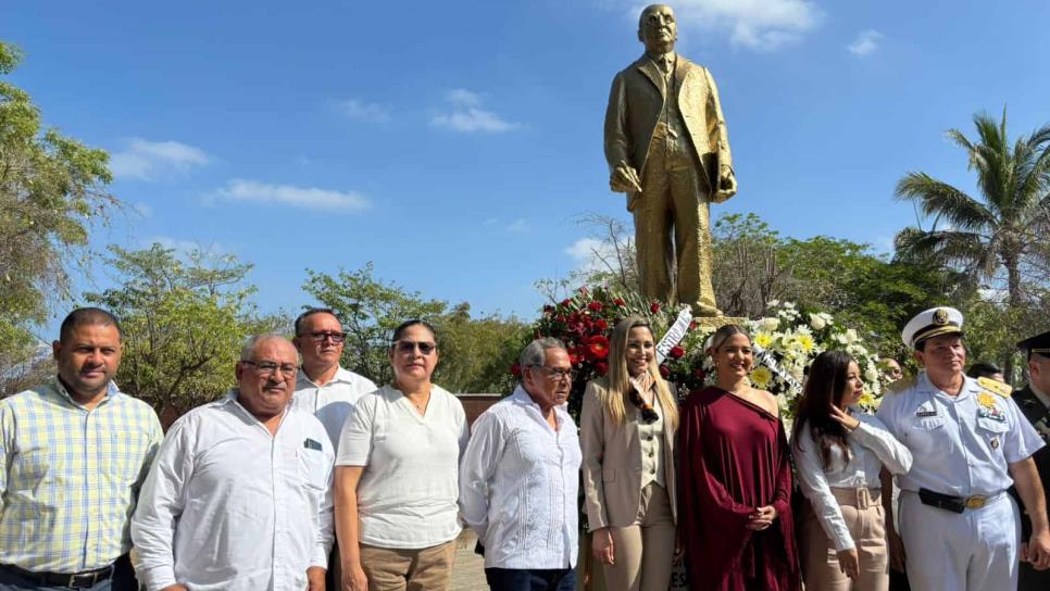 Estrella Palacios rinde homenaje a Genaro Estrada a 138 años de su natalicio Estrella Palacios rinde homenaje a Genaro Estrada a 138 años de su natalicio