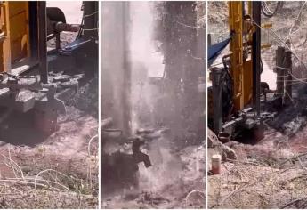 Hallan agua entre los cerros de Mocorito tras cavar pozo y así lo celebran | VIDEO
