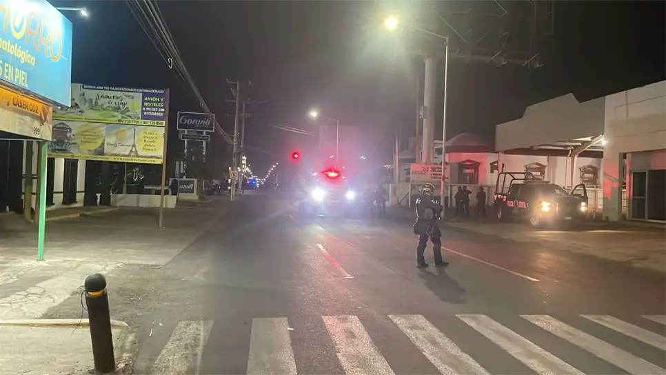 Algunas calles fueron cerradas por las autoridades. (FOTO: Ángel Beltrán).