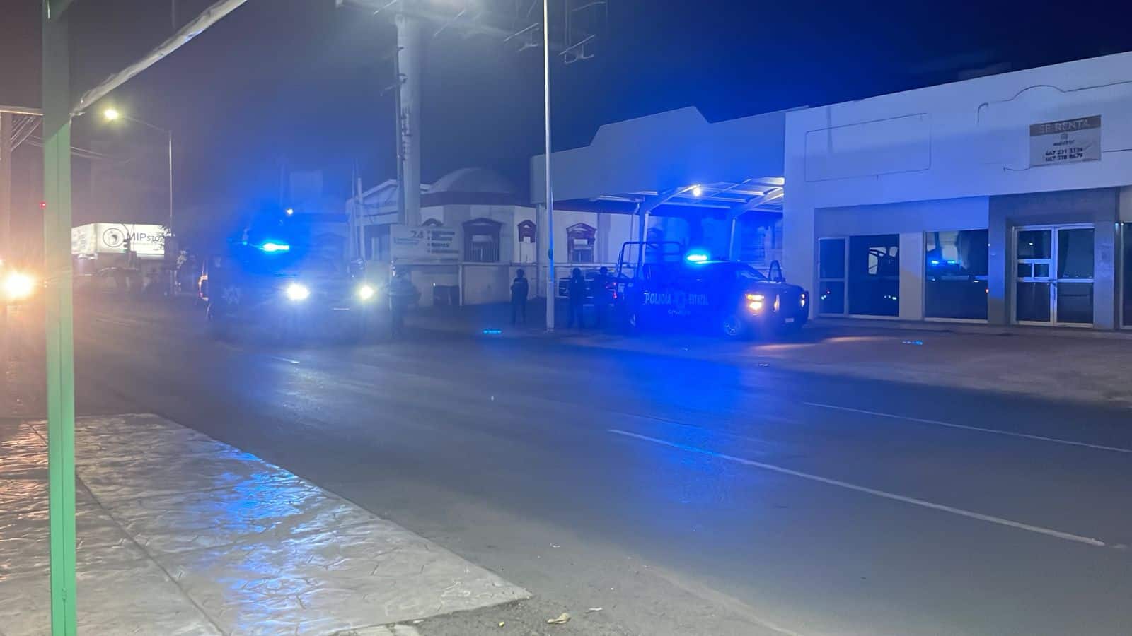 Un fuerte operativo se implementó en el lugar tras la agresión. (FOTO: Ángel Beltrán).