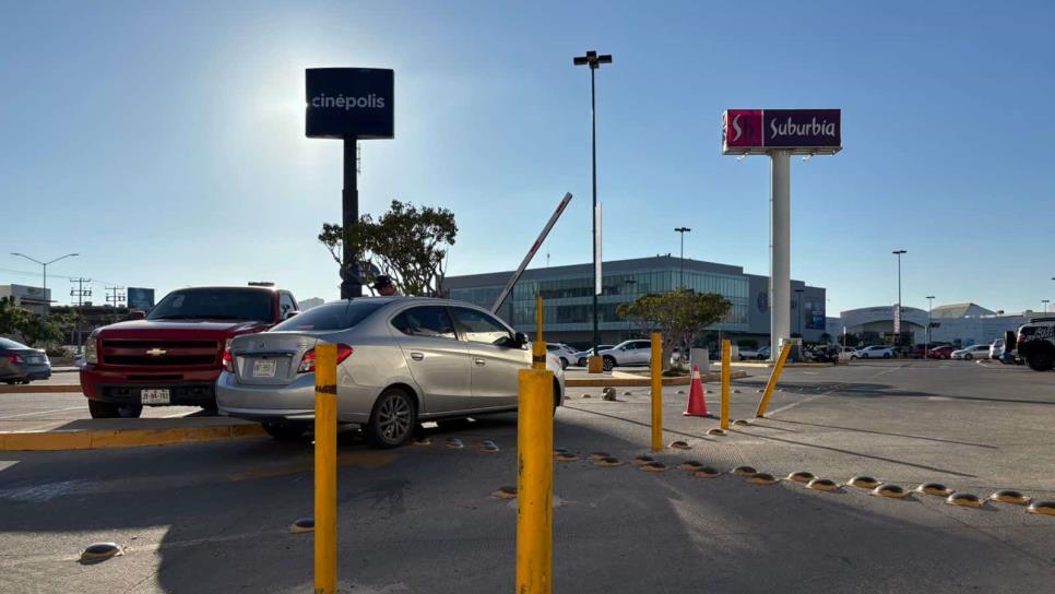 La Gran Plaza comienza a cobrar estacionamiento; esto opinan los mazatlecos La Gran Plaza comienza a cobrar estacionamiento; esto opinan los mazatlecos