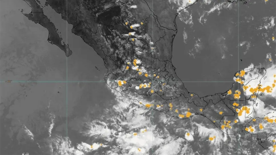 Se registran descargas eléctricas en 18 estados de la República para esta tarde. (FOTO: Conagua)