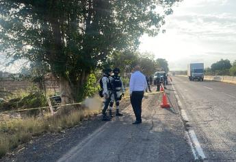 Arrojan 2 cuerpos con un mensaje sobre la autopista Benito Juárez, a la altura de Balbuena, Navolato