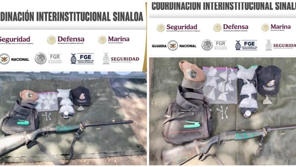 Aseguran arma larga y droga en Pueblo Nuevo, en la sindicatura de Costa Rica, en Culiacán