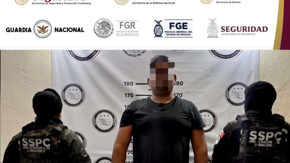 Detienen a un civil con arma de fuego en la colonia Nueva Galaxia, en Culiacán Detienen a un civil con arma de fuego en la colonia Nueva Galaxia, en Culiacán