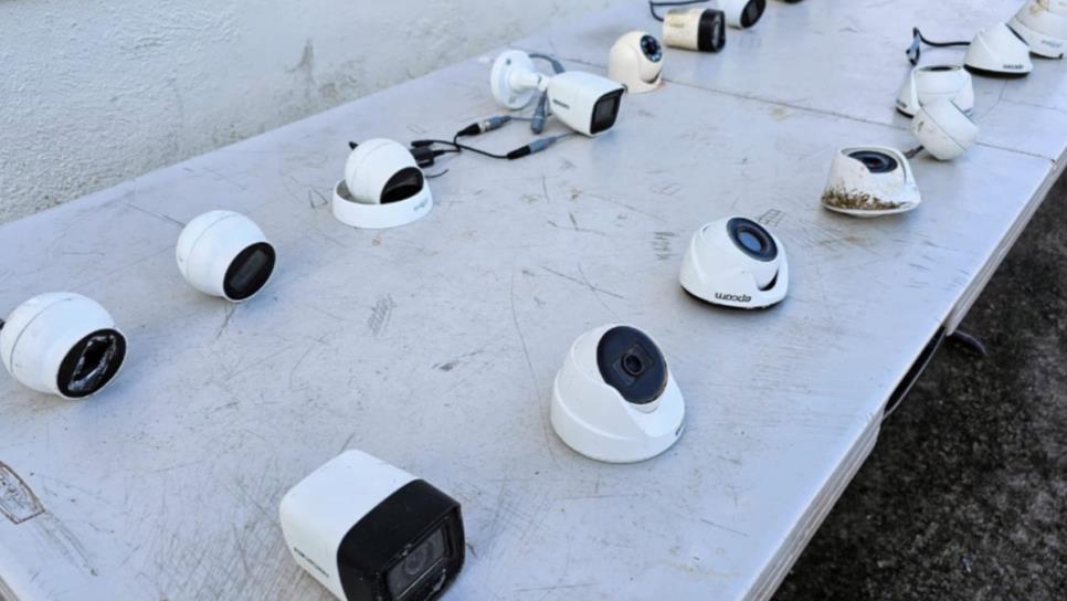 Aseguran 19 cámaras de videovigilancia clandestinas en distintos sectores de Culiacán Aseguran 19 cámaras de videovigilancia clandestinas en distintos sectores de Culiacán