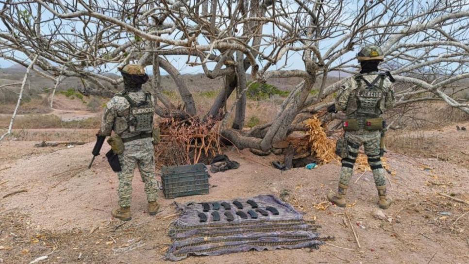 Ejército Mexicano localiza y asegura fusil Barret con municiones en carrilleras en El Rosario Ejército Mexicano localiza y asegura fusil Barret con municiones en carrilleras en El Rosario