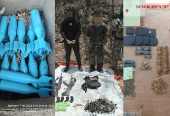Detienen a dos sicarios con 24 explosivos, cuernos de chivo y camionetas de lujo, en Culiacán