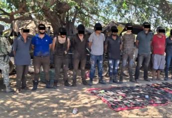 Militares detienen a 12 sicarios en Elota. Traían armamento y explosivos