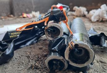 Les arrojan artefacto explosivo a Policía de Investigación en Culiacán; eran velas de revelación
