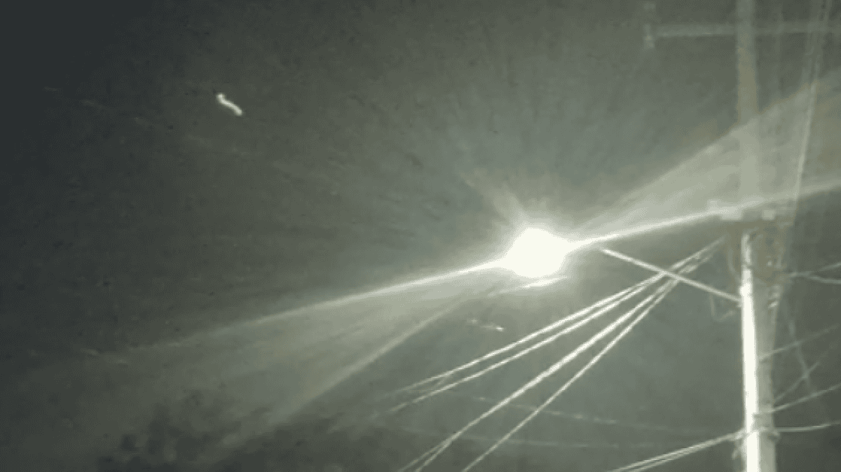 La aeronave fue captada por vecinos de distintas colonias. (FOTO: Luz Noticias).