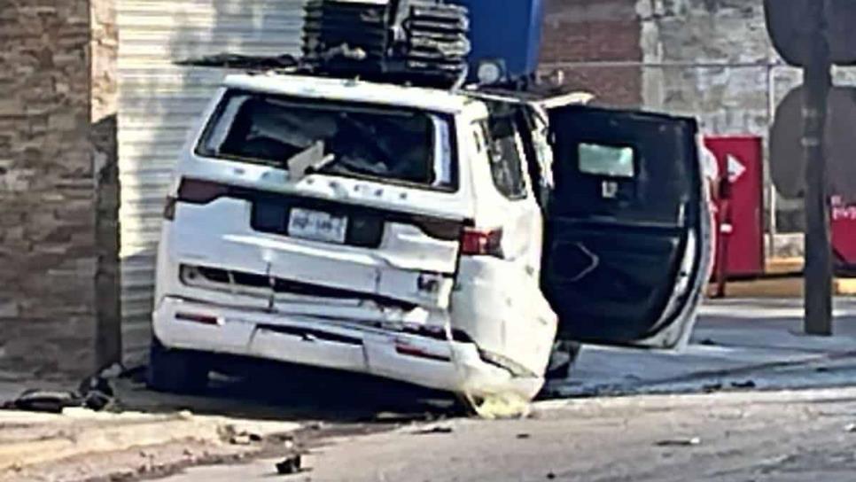 Así es la camioneta blindada con un rifle 50 empotrado qué participó en la balacera en Tierra Blanca, Culiacán Así es la camioneta blindada con un rifle 50 empotrado qué participó en la balacera en Tierra Blanca, Culiacán