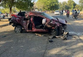 Muere periodista deportivo en fatal accidente en la carretera Los Mochis - El Fuerte