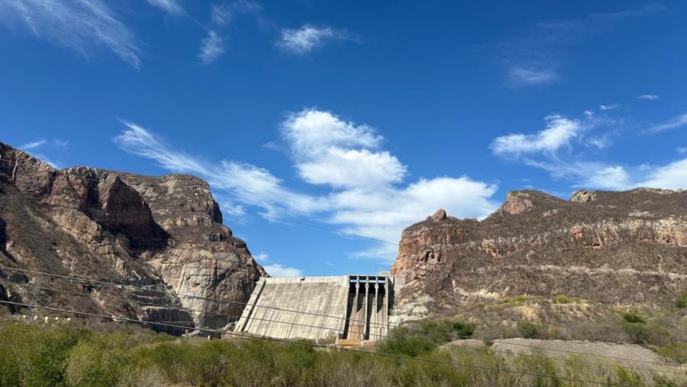 Presas Huites en Sinaloa registra aportaciones mínimas por lluvias en al sierra Presas Huites en Sinaloa registra aportaciones mínimas por lluvias en al sierra