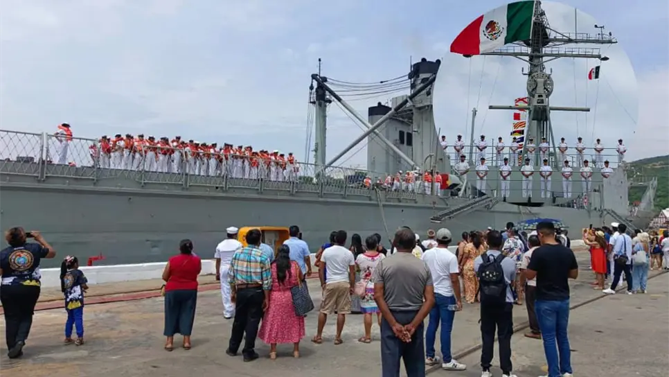 FOTO: Este buque de la Armada de México sustituye al Cuauhtémoc en prácticas de cadetes navales