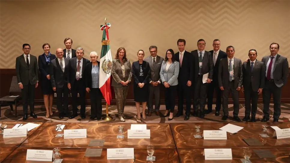 El diálogo con el BCC, que agrupa a 170 líderes empresariales cuyas empresas emplean a 2.1 millones de canadienses, se llevó a cabo en el marco de la Cumbre de Líderes del G7, que se realiza en Canadá y al que México asiste como país invitado