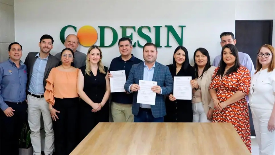 López Elenes agradeció a Hugo Ladislao Moreno González; Presidente Regional Codesin Zona Centro, pues aseguró que este nuevo convenio reflejará los resultados positivos que se generan en desarrollo económico