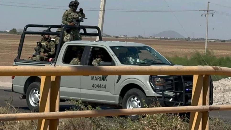 Marinos disparan a conductor y cierran la México 15 al sur de Los Mochis Marinos disparan a conductor y cierran la México 15 al sur de Los Mochis