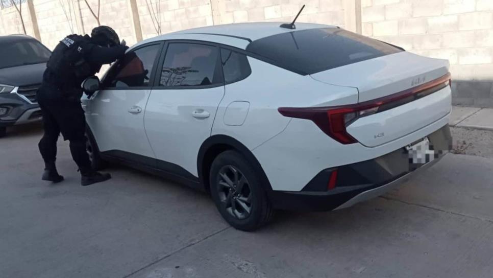 Recuperan vehículo con reporte de robo en el fraccionamiento Altamira en Culiacán Recuperan vehículo con reporte de robo en el fraccionamiento Altamira en Culiacán