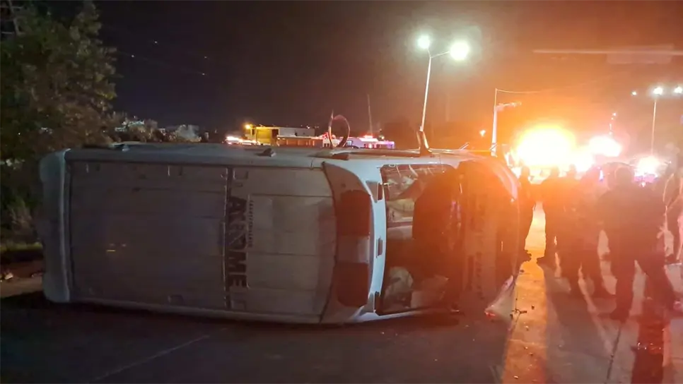 La unidad terminó de costado. (FOTO: Ernesto Torres).