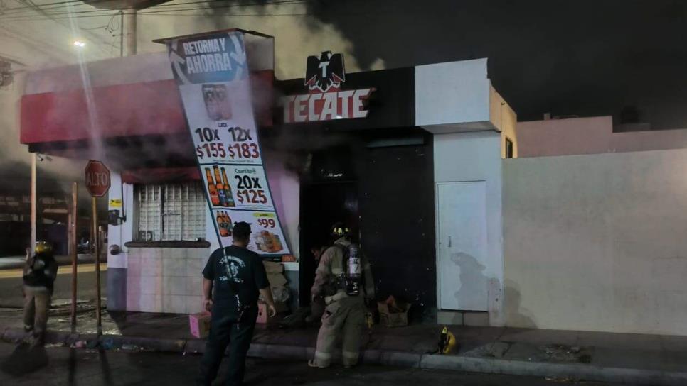 Se incendia expendio de cerveza en Los Mochis Se incendia expendio de cerveza en Los Mochis