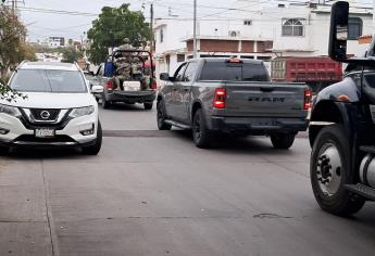 Dos camionetas de lujo son aseguradas en Villa Universidad,  en Culiacán