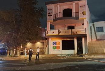 Se incendia clínica donde trabajaba el terapeuta que fue “levantado” y asesinado en Culiacán