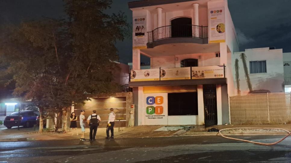 Se incendia clínica donde trabajaba el terapeuta que fue "levantado" y asesinado en Culiacán Se incendia clínica donde trabajaba el terapeuta que fue "levantado" y asesinado en Culiacán