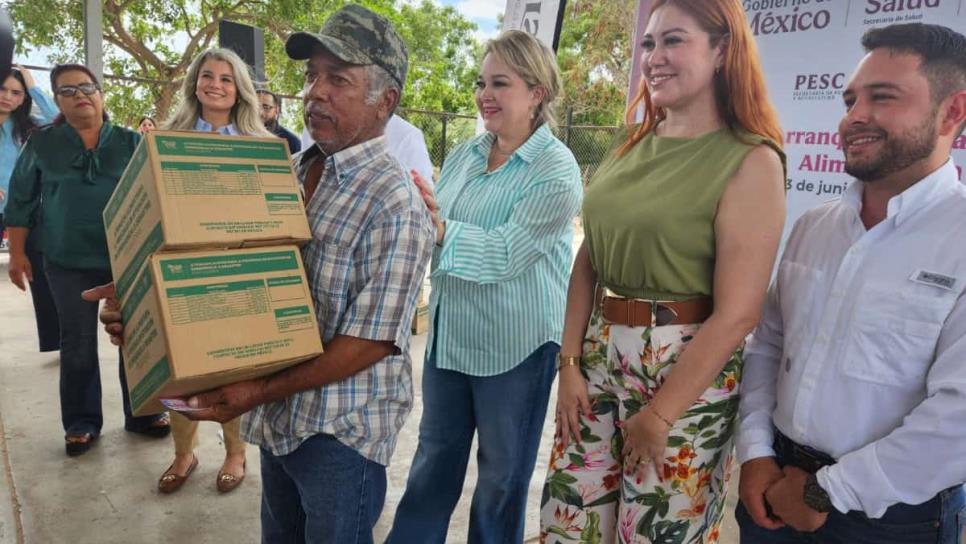 Pescadores de El Jitzámuri reciben apoyo directo del DIF y anuncian mejoras para su comunidad