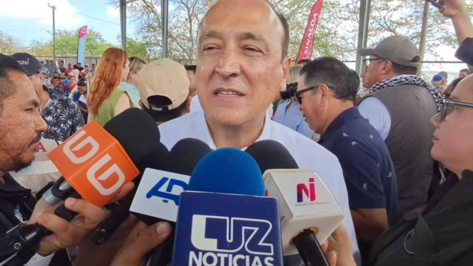 Alcalde de Ahome madruga por una panelita a El Jitzamuri y se pone a trabajar Alcalde de Ahome madruga por una panelita a El Jitzamuri y se pone a trabajar