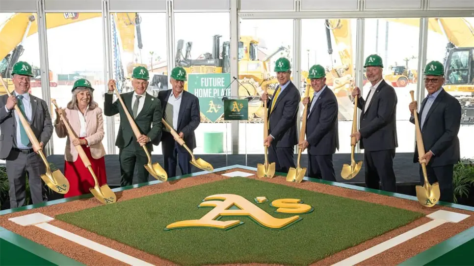 Cabe mencionar que los Atléticos están jugando el primero de al menos tres años en un estadio de la ligas menores en West Sacramento, California, mientras esperan su mudanza a Las Vegas