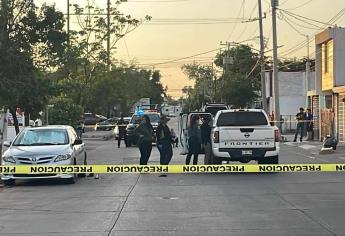Levantan a 2 hombres y una mujer junto al mercado Humaya, en Culiacán
