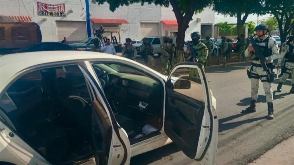 La unidad en la que viajaban no tenía reporte de robo. (FOTO: Cortesía).