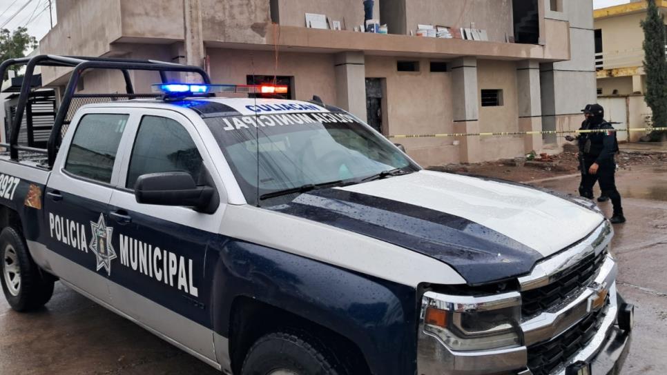 Atacan a balazos a vecino de la colonia Morelos de Culiacán; barría cuando le dispararon Atacan a balazos a vecino de la colonia Morelos de Culiacán; barría cuando le dispararon