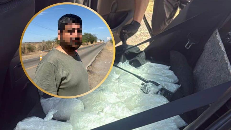 Detienen a sujeto con 20 bolsas con cristal en Culiacán Detienen a sujeto con 20 bolsas con cristal en Culiacán