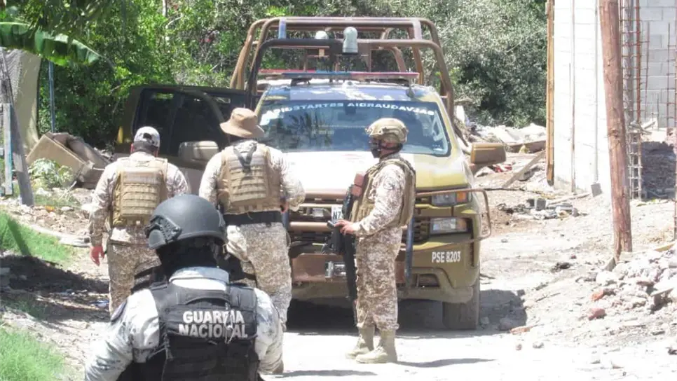 Fuerzas federales localizaron la camioneta en la colonia Casa Redonda de Mazatlán. FOTO: Luz Noticias.