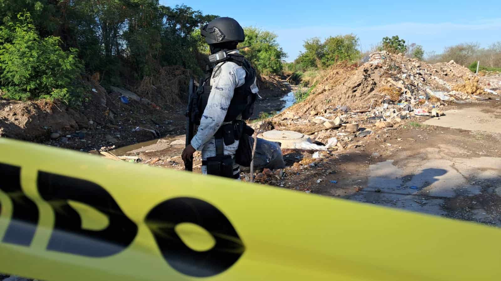 Arrojan a dos personas ejecutadas con huellas de tortura en Colinas del Bosque, Culiacán