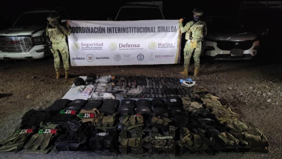Aseguran chalecos tácticos del Cártel Jalisco Nueva Generación en Culiacán