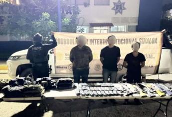 Persecución entre gatilleros y Policías Estatales deja 4 detenidos en La Noria, Culiacán