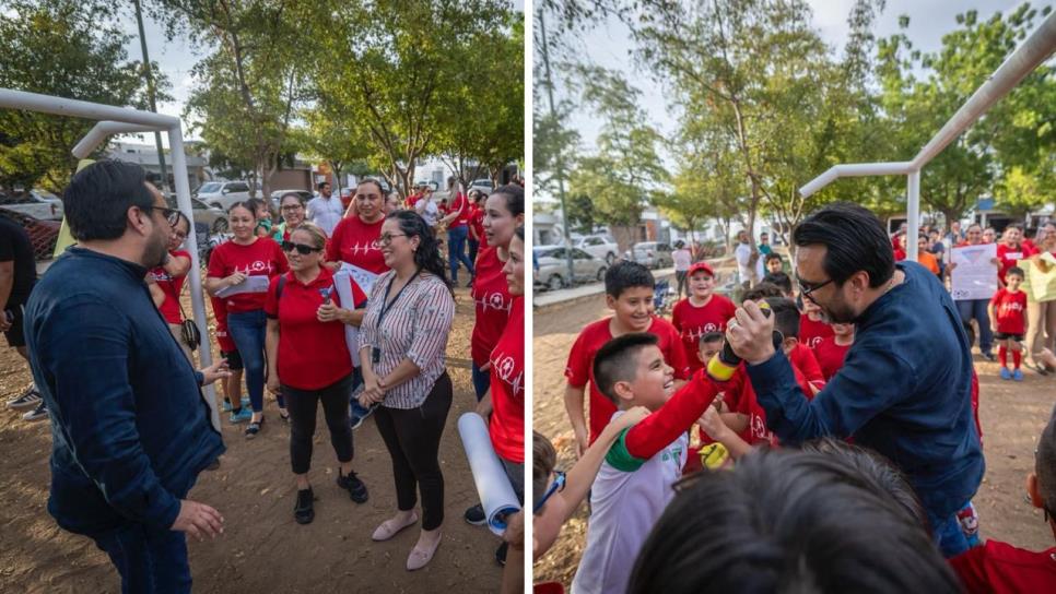 A petición de niños y madres, Juan de Dios Gámez se compromete a construir otra cancha de pasto sintético A petición de niños y madres, Juan de Dios Gámez se compromete a construir otra cancha de pasto sintético