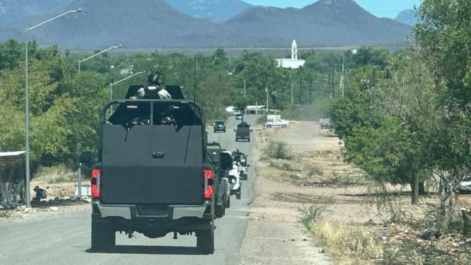 Con unidades blindadas y artilladas, militares recorren comunidades de la sierra de Sinaloa Con unidades blindadas y artilladas, militares recorren comunidades de la sierra de Sinaloa