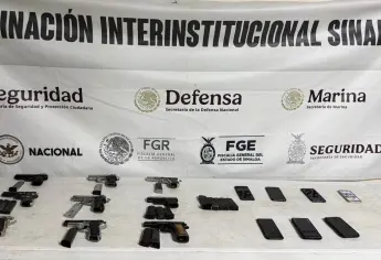 Tras la balacera en el penal de Aguaruto, encuentran 9 pistolas, cargadores y celulares
