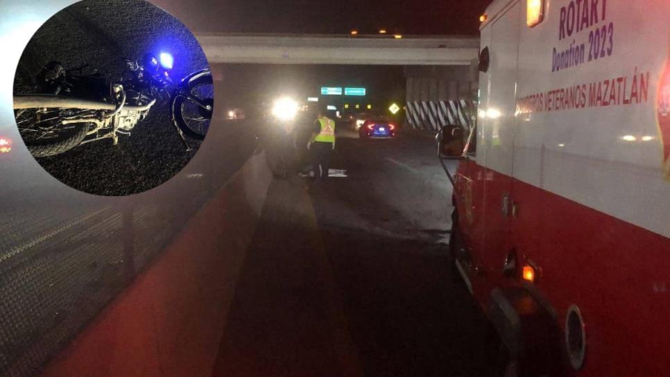 Trágico accidente cerca del aeropuerto de Mazatlán deja a dos motociclistas fallecidos Trágico accidente cerca del aeropuerto de Mazatlán deja a dos motociclistas fallecidos