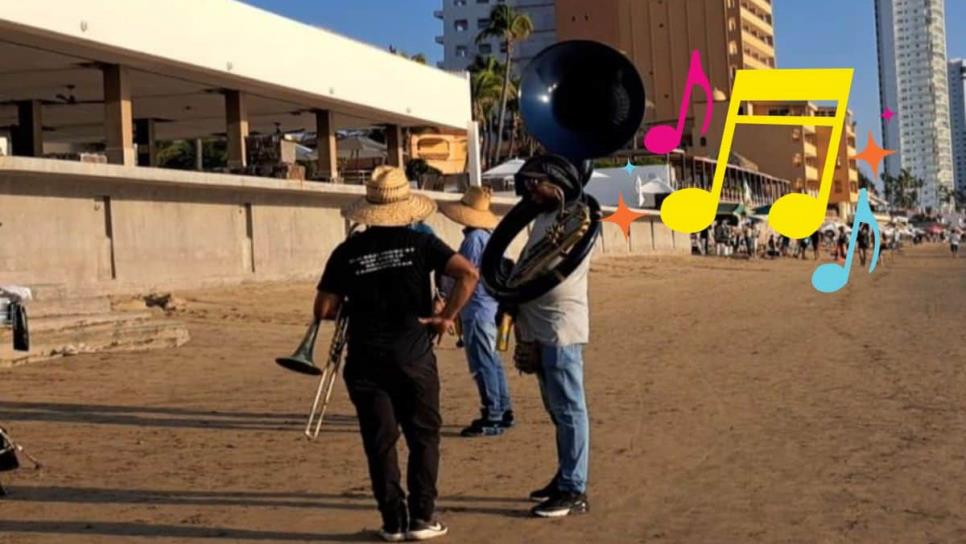 Esta es la canción que más piden los turistas a las bandas en las playas de Mazatlán Esta es la canción que más piden los turistas a las bandas en las playas de Mazatlán