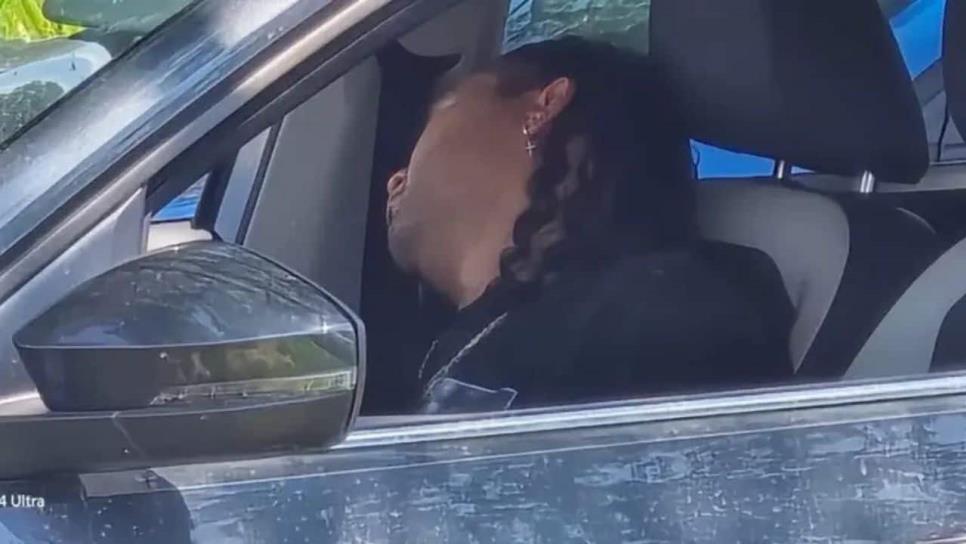 Gullit Peña, otra vez en problemas por el alcohol; lo detienen en la calle | VIDEO