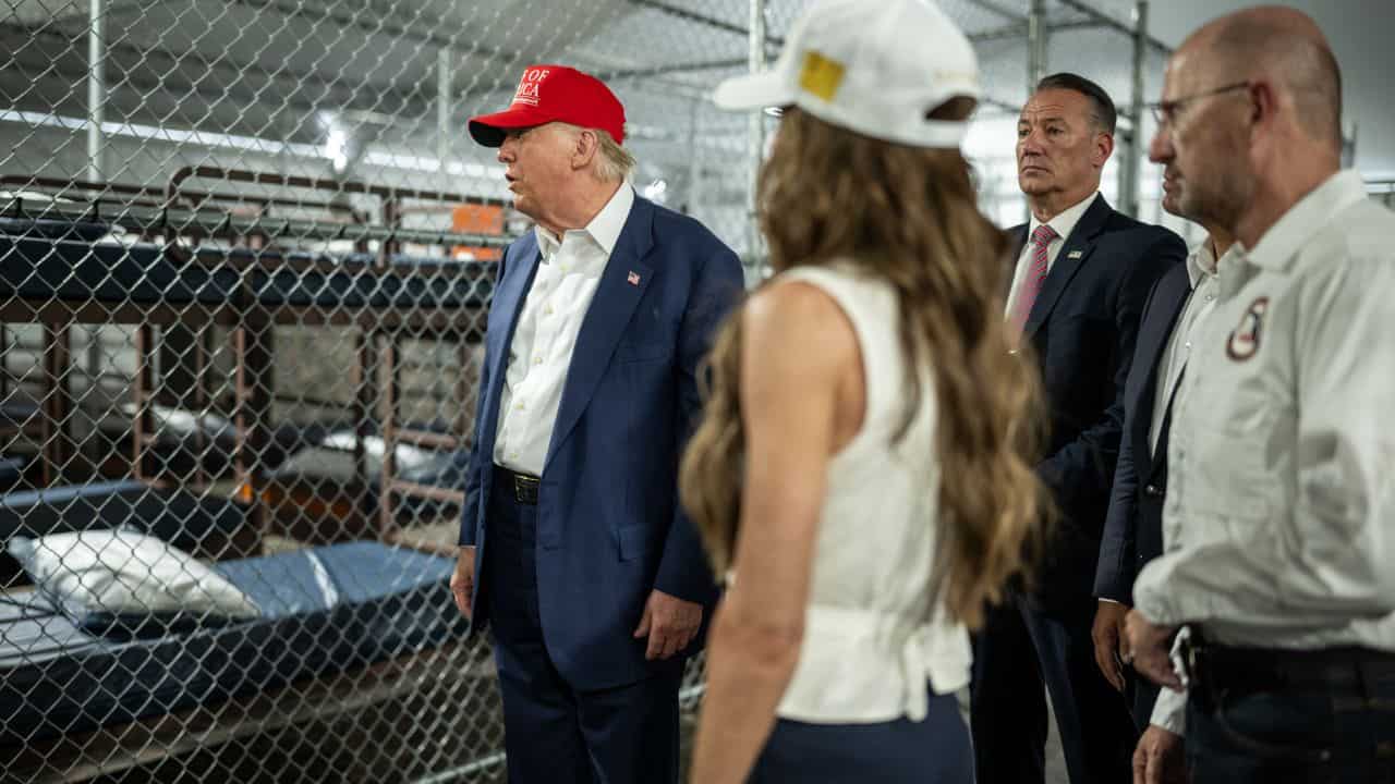 Trump inaugura Alligator Alcatraz y se burla de migrantes: Les enseñaremos a huir de un caimán | VIDEO