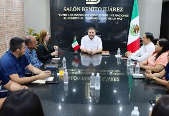 Alcalde de Badiraguato reafirma su compromiso con el sector educativo; se reúne con directivos de escuelas