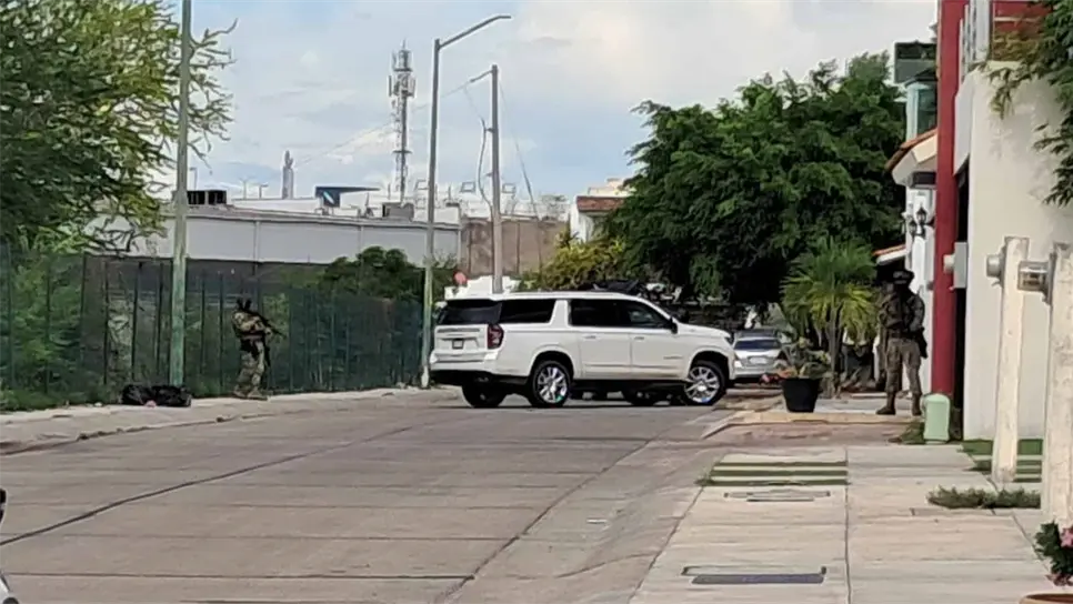 Militares aseguraron la zona tras lo ocurrido. (FOTO: Luis Ramírez).